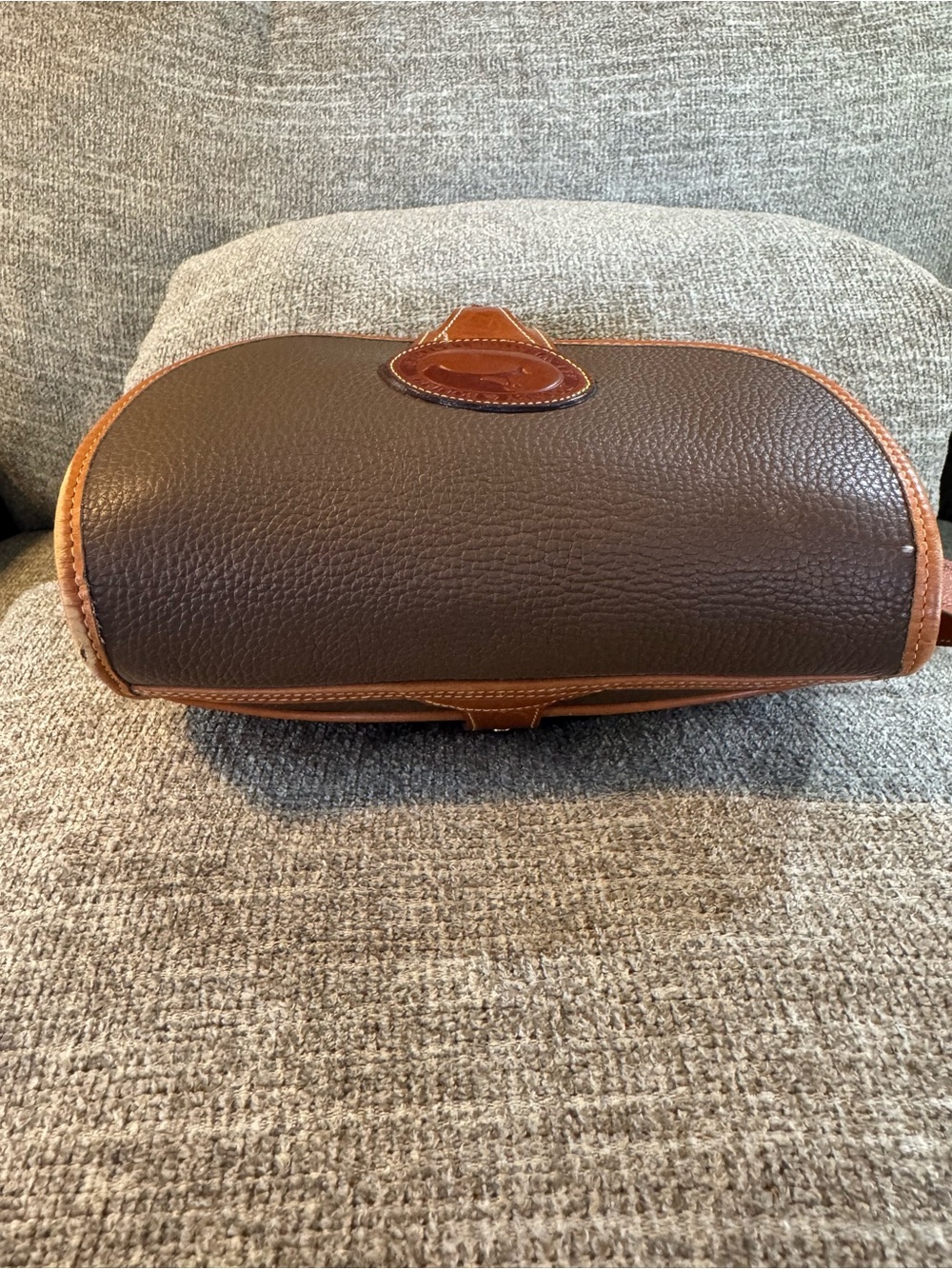 Vintage Dooney & Bourke Essex Crossbody All Weather Bag (10x8) - Picture 7 of 14